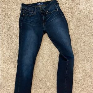 Lucky jeans like new.